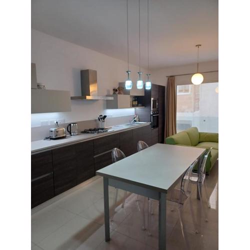 Sliema Apartment close to BEACH