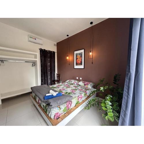 Sliema Central with Balcony Airconditioned and Comfortable Self Check IN