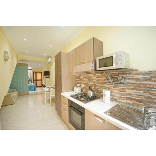 Sliema duplex 1 bedroom apartment - Sleeps 4