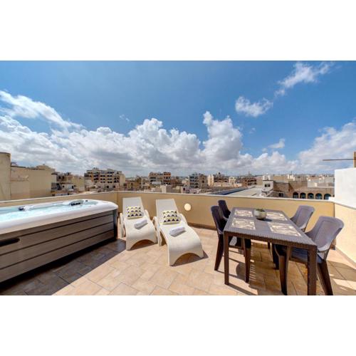 Sliema Exquisite Penthouse with Jacuzzi 2 Bedroom