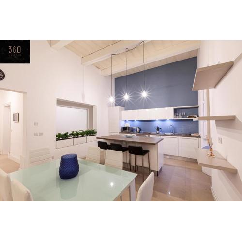 Sliema Ferries 4BR spacious Home with BBQ, Outdoor by 360 Estates