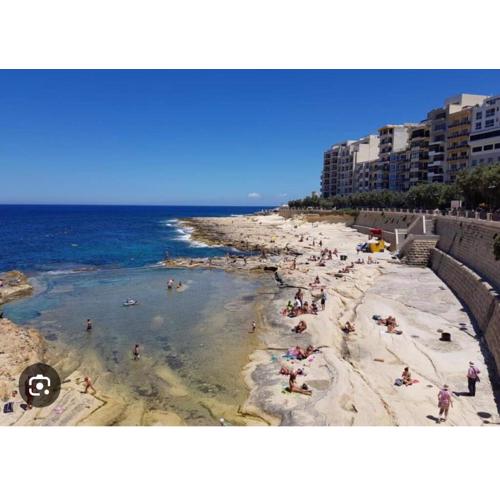 Sliema luxury 2 bedrooms apartment