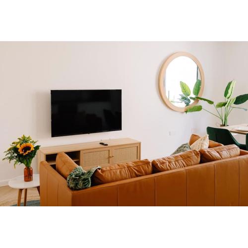 Sliema Main Street Luxury Suites 13 with shared Rooftop pool & BBQ