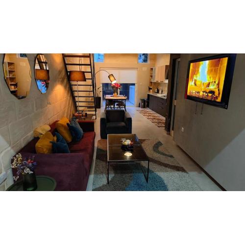 Sliema Strand Stylish Loft apartment by the Sea