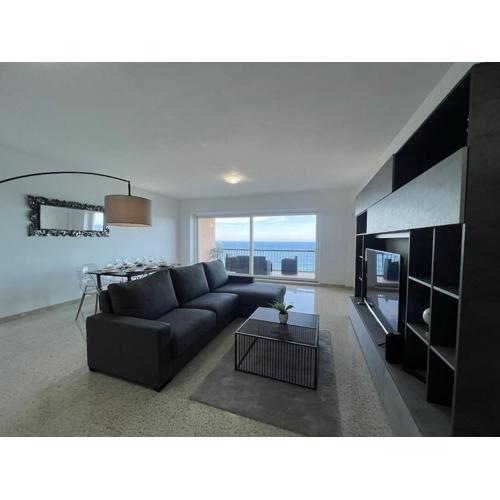 Sliema Waves 3BR Oceanview Escape