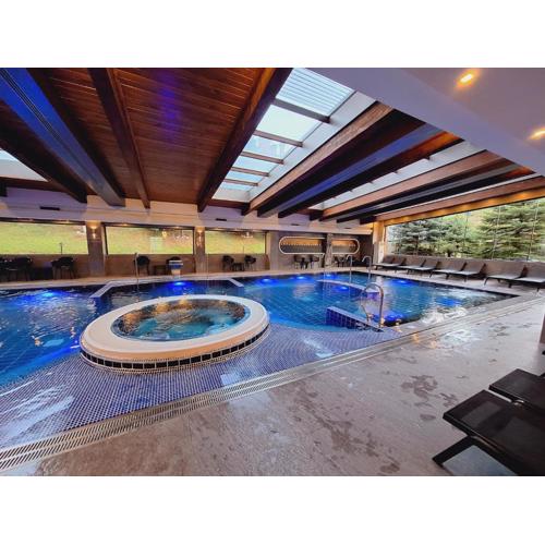 Slopes View Private Lodge - Luxury SPA in the 4-Star St Ivan Rilski Complex