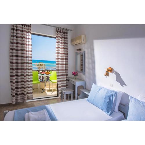 Smaragdine Beach Hotel