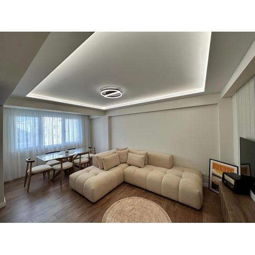SN Signature Stay Durrës Core