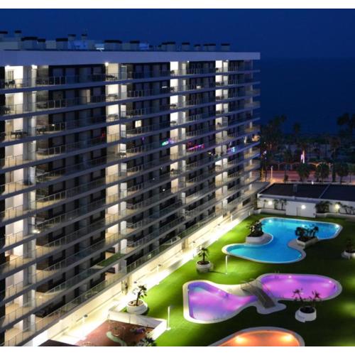 Sofia Suite lujo frente al mar primera línea