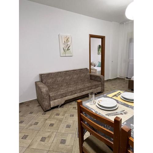SOL - Entire Holiday Apartment on a budget