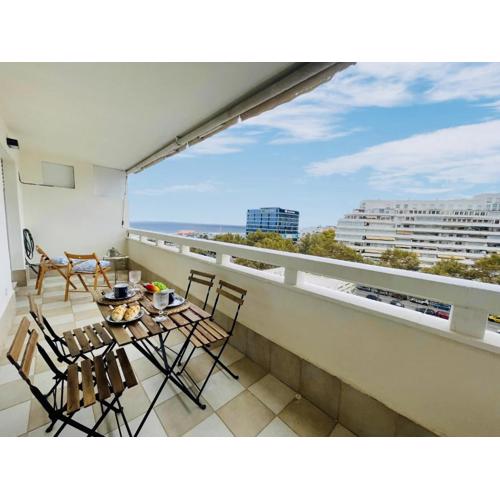 Sol de Marbella Apartamento con vistas al mar, piscina y cerca de la playa