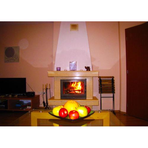 Solar nest with fireplace and panoramic view 700m from skilift and centrum