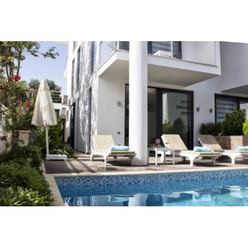 Sole Apart wt/ Private Pool& In city center