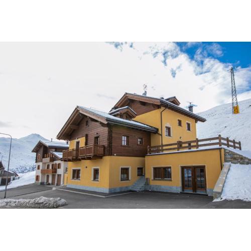 Sole Ski in- Ski out Mt 50 - Happy Rentals