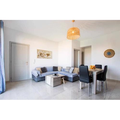 Soleil Apt 2