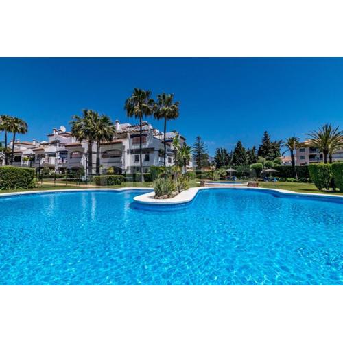 SOLGUEST Apt A 7 MINUTOS DE PUERTO BANUS 1ª LINEA PLAYA!!!