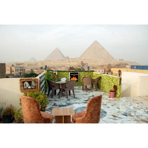 Solimar pyramids view inn