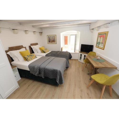 Solis Rooms Old Town