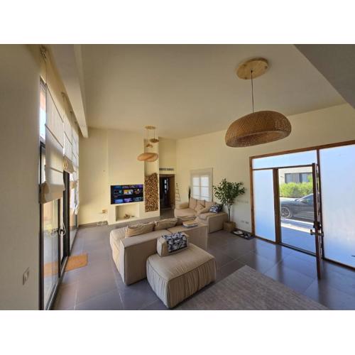 Somabay Beach House BW