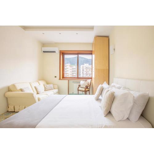 SorrentoVibes - Family Home with terrace & amazing view in Sorrento Center