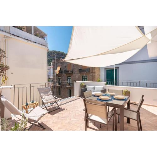 SorrentoVibes - Luxury New Sorrento Home with Terrace - Sleeps 12