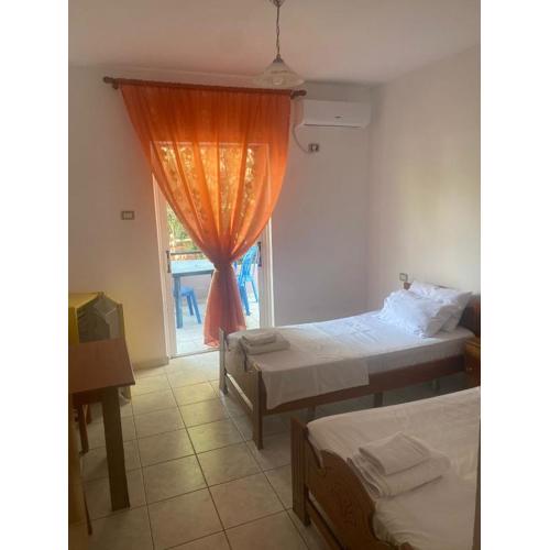 Sotiri Rooms