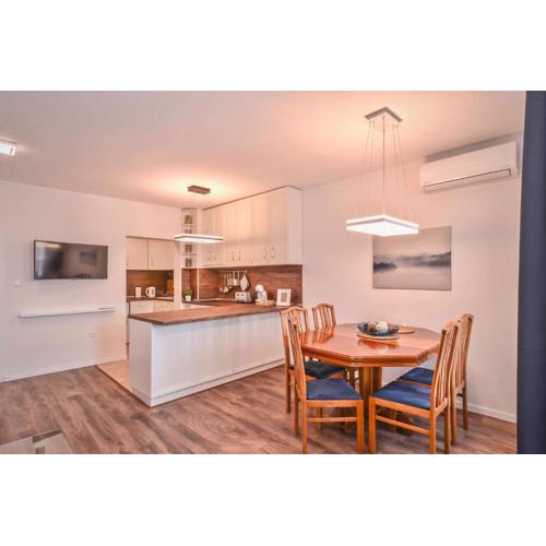 South Park, Vitosha View, 2-BDR, 2-BTHR Apartment by Flat Mаnager