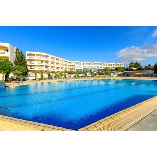 Sovereign Beach Hotel