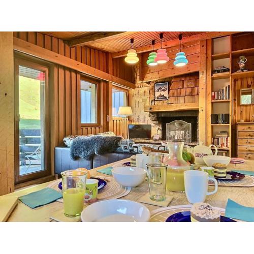 Spacieux 2 pièces cabine avec balcon, WiFi et cheminée à Tignes - FR-1-411-678