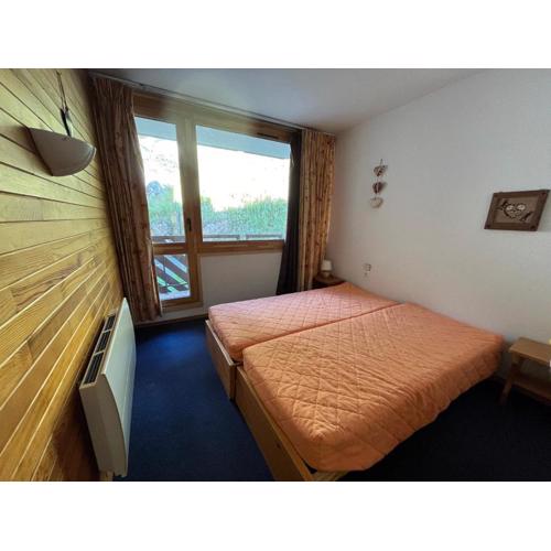 Spacieux appartement 3 pièces pour 8 personnes avec balcon, centre station - FR-1-181-2113