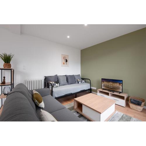 Spacieux T3 avec 2 parkings gratuits et 2 balcons