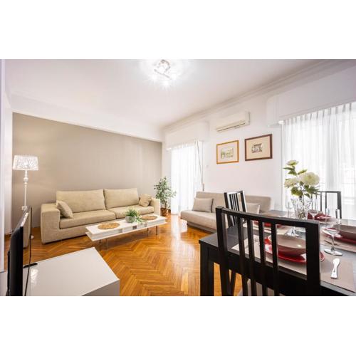 Spacious 2 Bedroom Apartment in Kolonaki