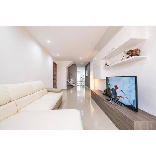 Spacious 2 bedroom apartment