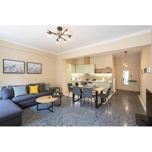 Spacious 2-Bedroom Retreat in the Heart of Athens