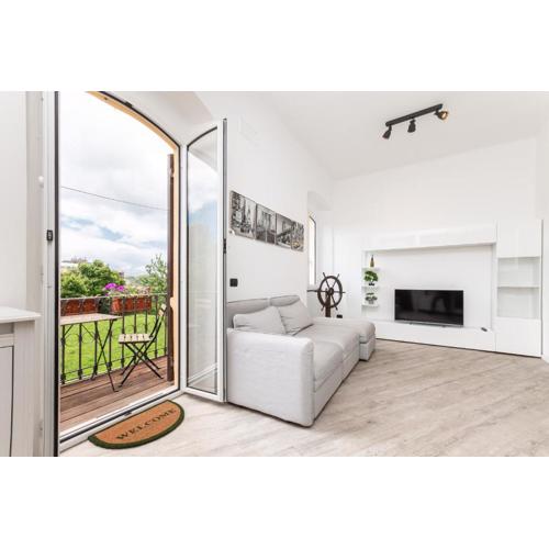 Spacious 3-Bedroom Apartment - 10 Min to City Center & 5 Min to Gaslini Hospital