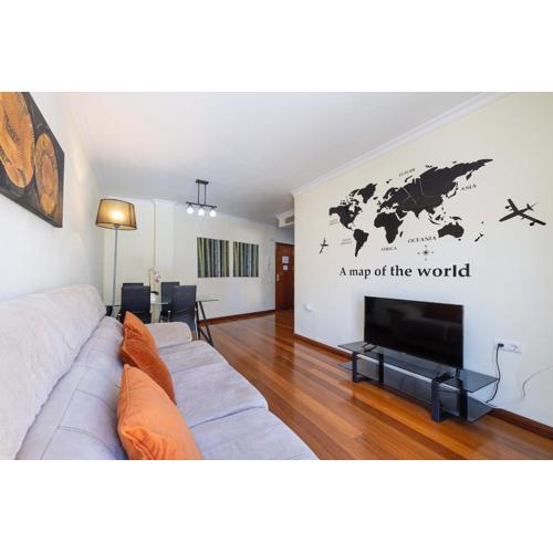 Spacious 3-Bedroom Apartment in Málaga