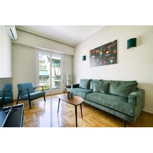 Spacious 3 Bedroom Flat at Metro