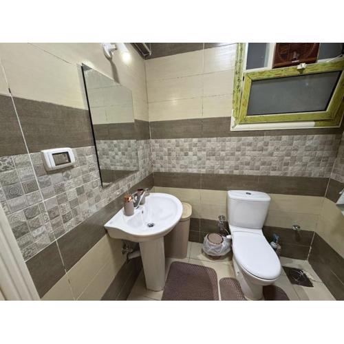 Spacious 3BR Apt, 2 Baths, Gated Community - 803
