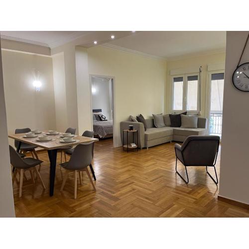 Spacious 3BR Apt-Central Athens Family-Friendly