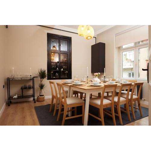Spacious 6BR 3Bath AC in Center - Santur D5-6