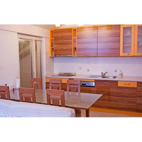 Spacious 80m2 apartment GREAT LOCATION