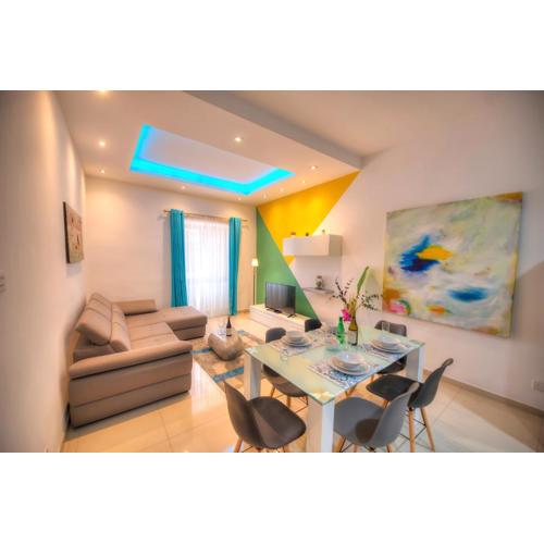 Spacious and beautifully furnished 3 bedrooms/3bathrooms apartment with 2 balconies WVID1-1