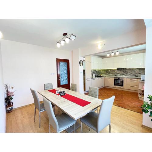 Spacious and Bright Maisonette Varna Center