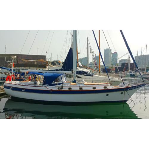 Spacious and cozy caribbean boat in Barcelona with tour option