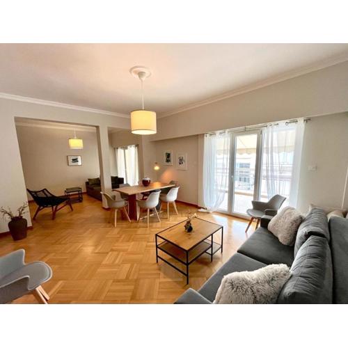 Spacious apartment in Athens