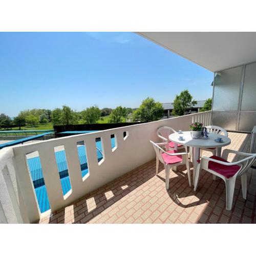 Spacious apartment just 200m from the sea