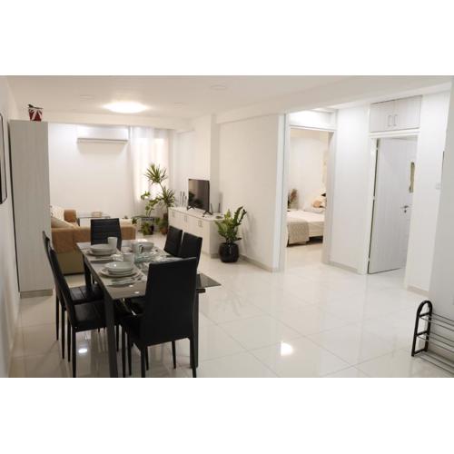 Spacious Apartment, NEAR PINIKOUDES BEACH