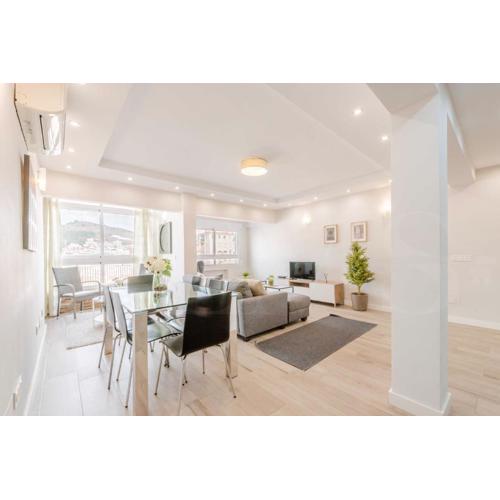 Spacious apartment with a view - historic center by REMS