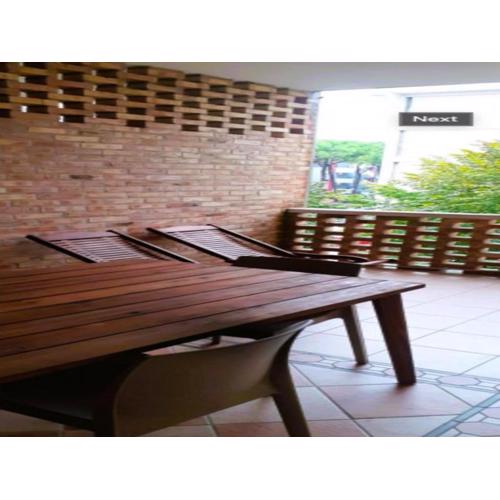 Spacious apartment with large terrace - Beahost