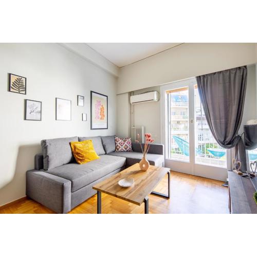 Spacious apartment with partial Acropolis view